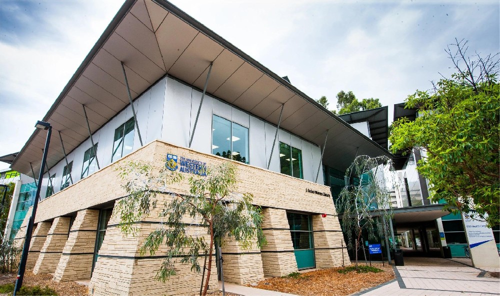 西澳大学