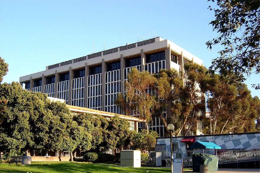 加州大学圣芭芭拉分校