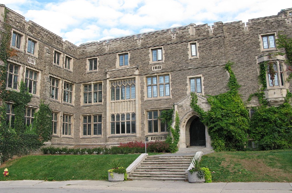 麦克马斯特大学